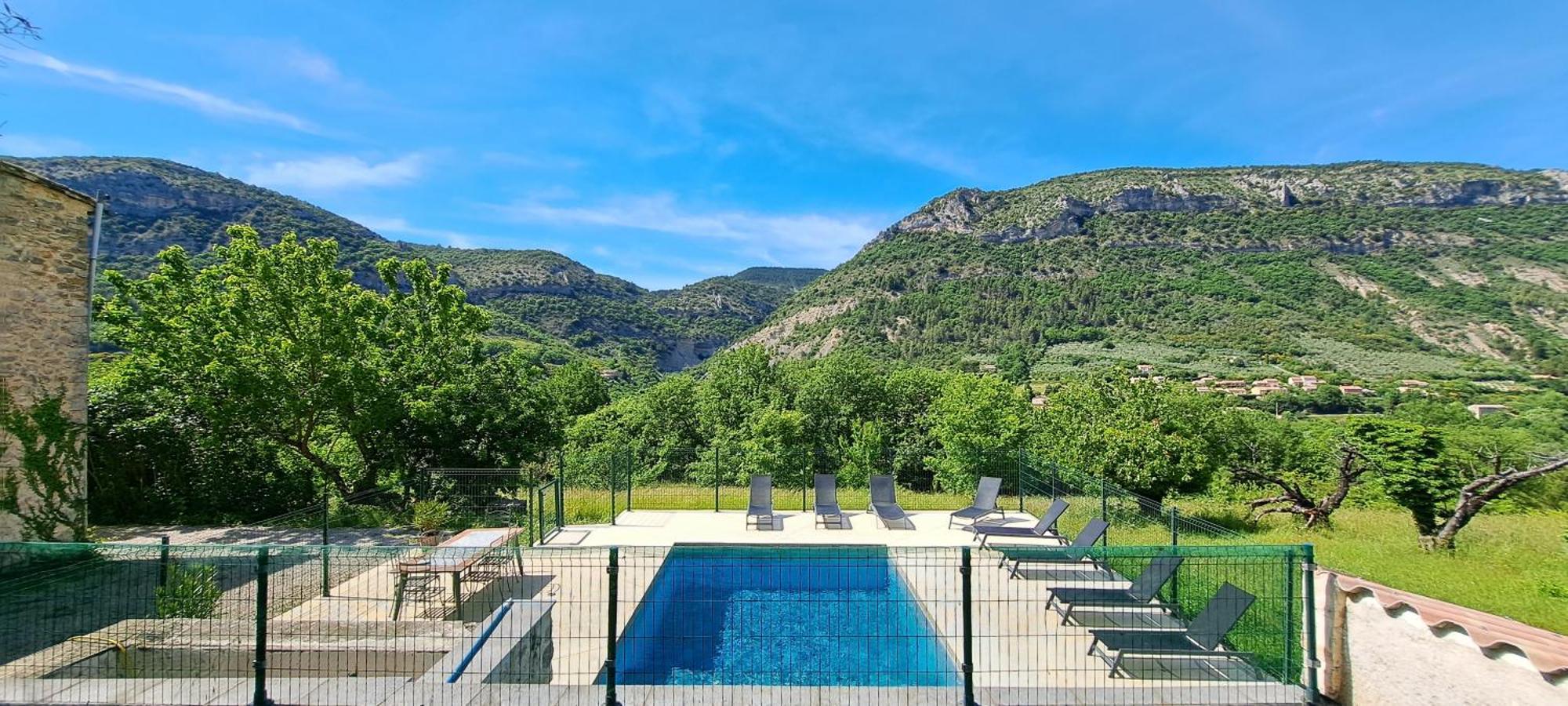 Le Mas Des Fontettes, Gite 14 Personnes, Piscine Chauffee, Propriete 5Ha, Barbecue Sahune 外观 照片