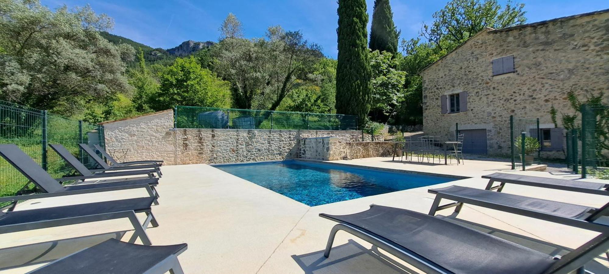 Le Mas Des Fontettes, Gite 14 Personnes, Piscine Chauffee, Propriete 5Ha, Barbecue Sahune 外观 照片
